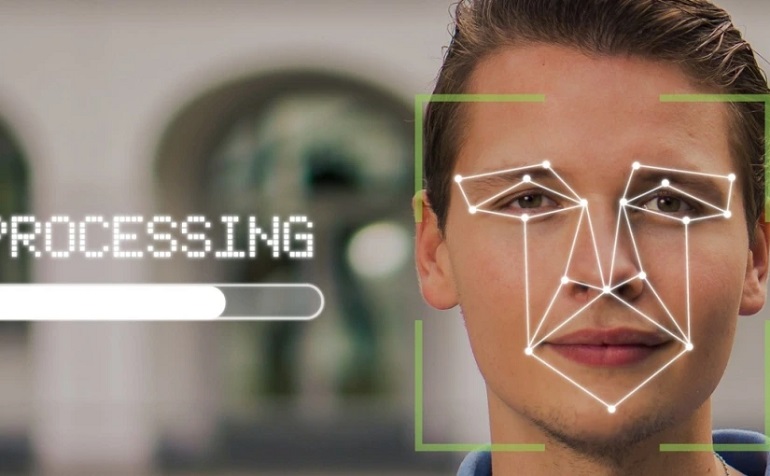 facial-recognition-in-airports-biometric-passport-2804700266